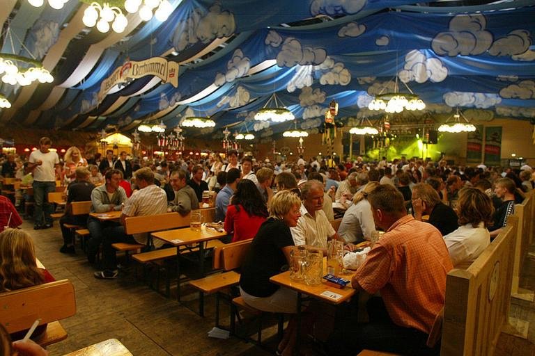 Dekoratives Bild der Kachel 'Kultur und Tradition '